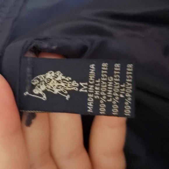 U.S. Polo Assn puffer vest in navy blue, women's size medium. - Picture 9 of 11